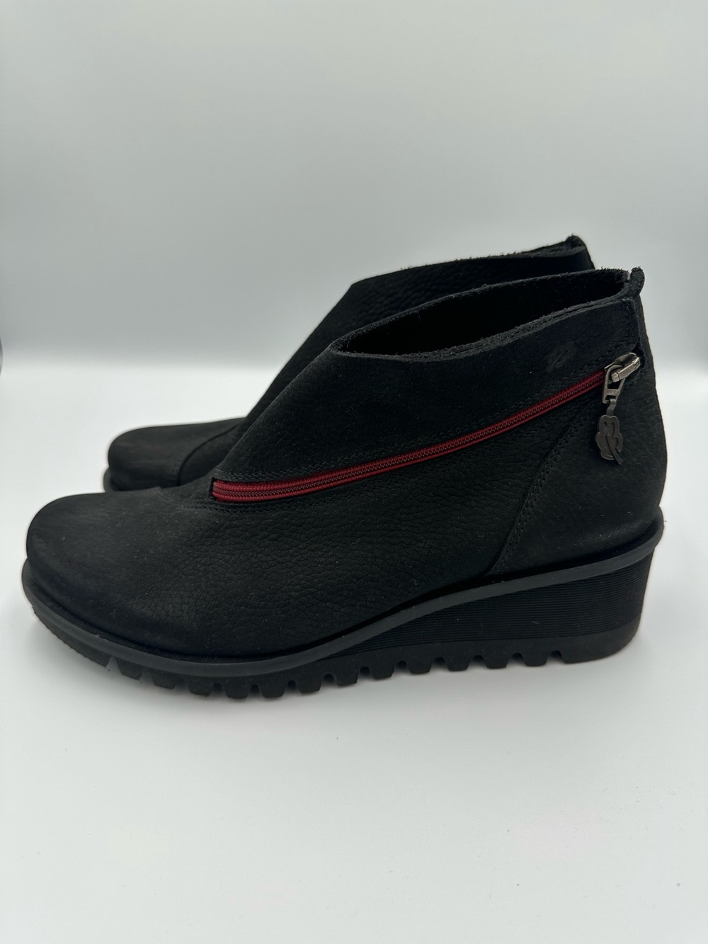 Loints of Holland Womens Black Leather Lightning Low Ankle Bootie Boots Size 39